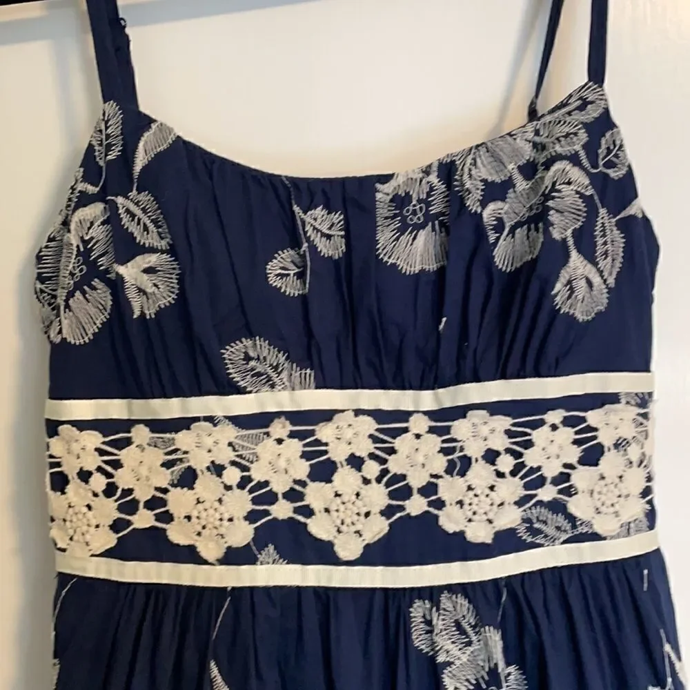Dressbarn embroidery & lace spaghetti strap empire style floral dress size 6